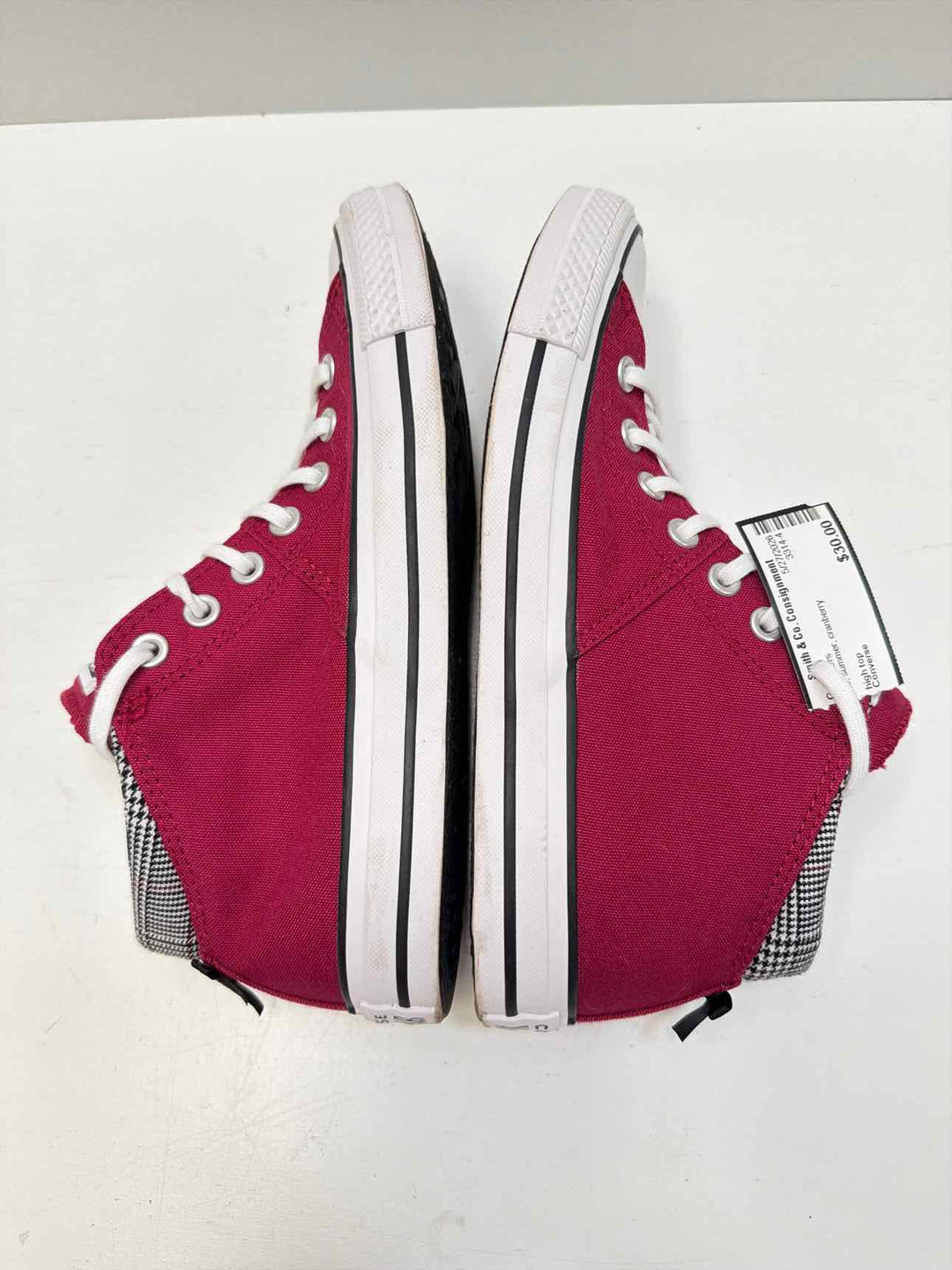Converse 9.5 Sneakers