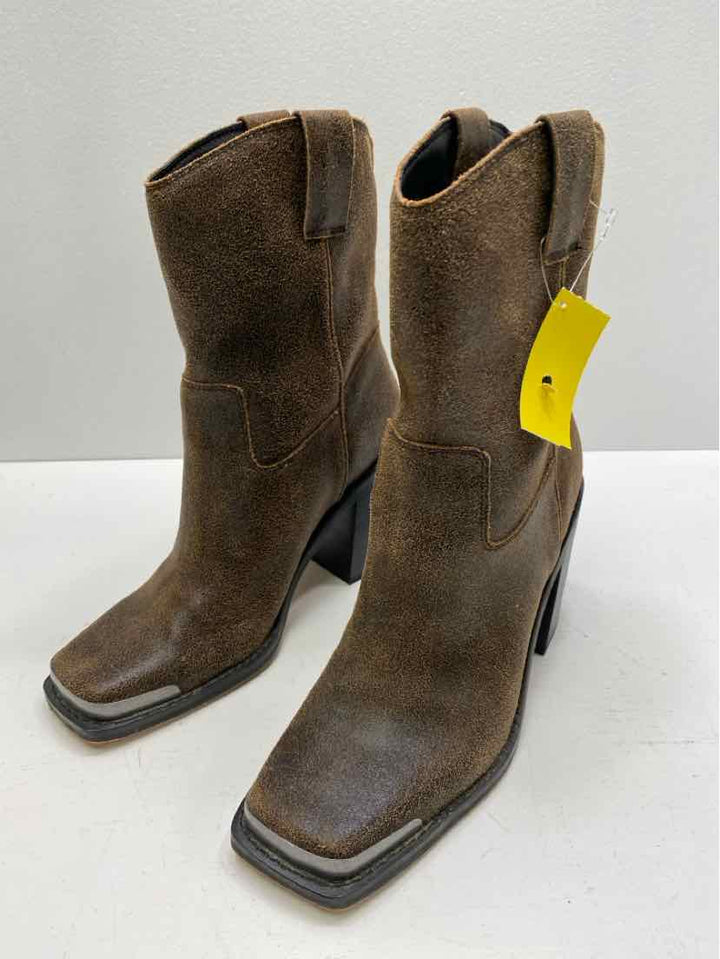 dolce vita 8/8.5 Boots