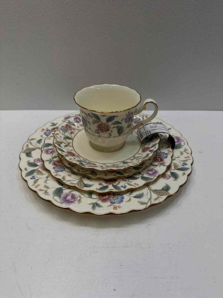 Noritake La Prada dish set