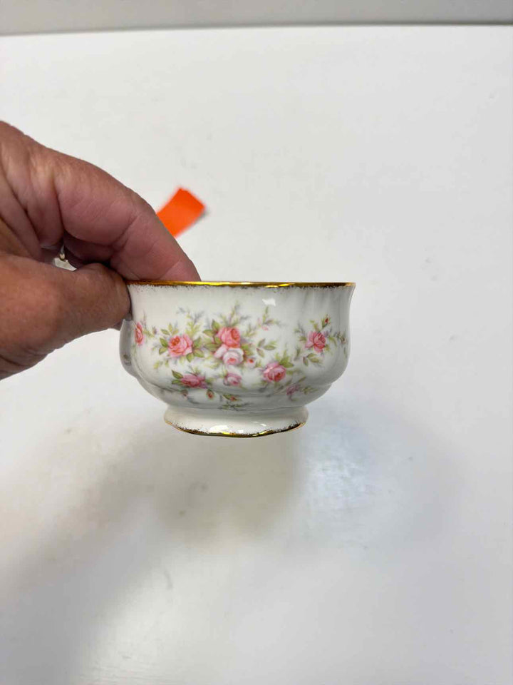 Paragon cream/sugar set