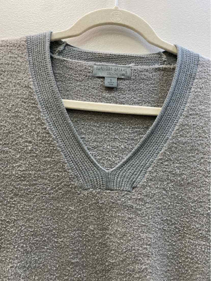 barefoot dreams Size S Sweater