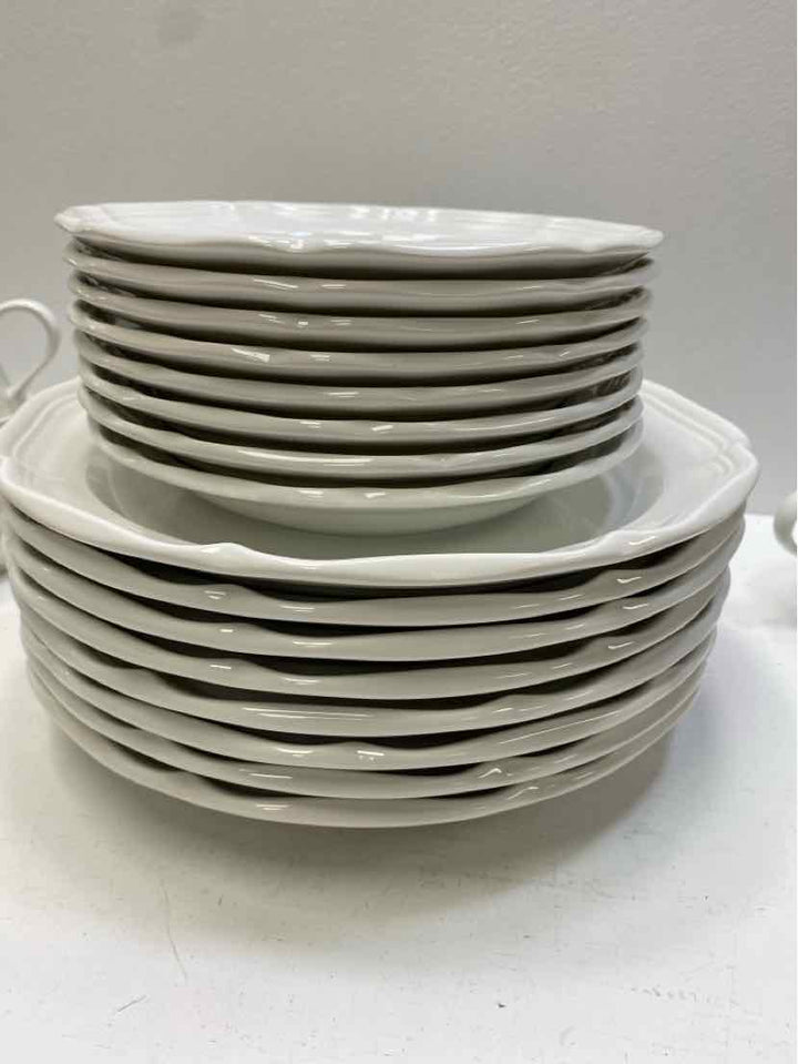 mikasa DINNERWARE