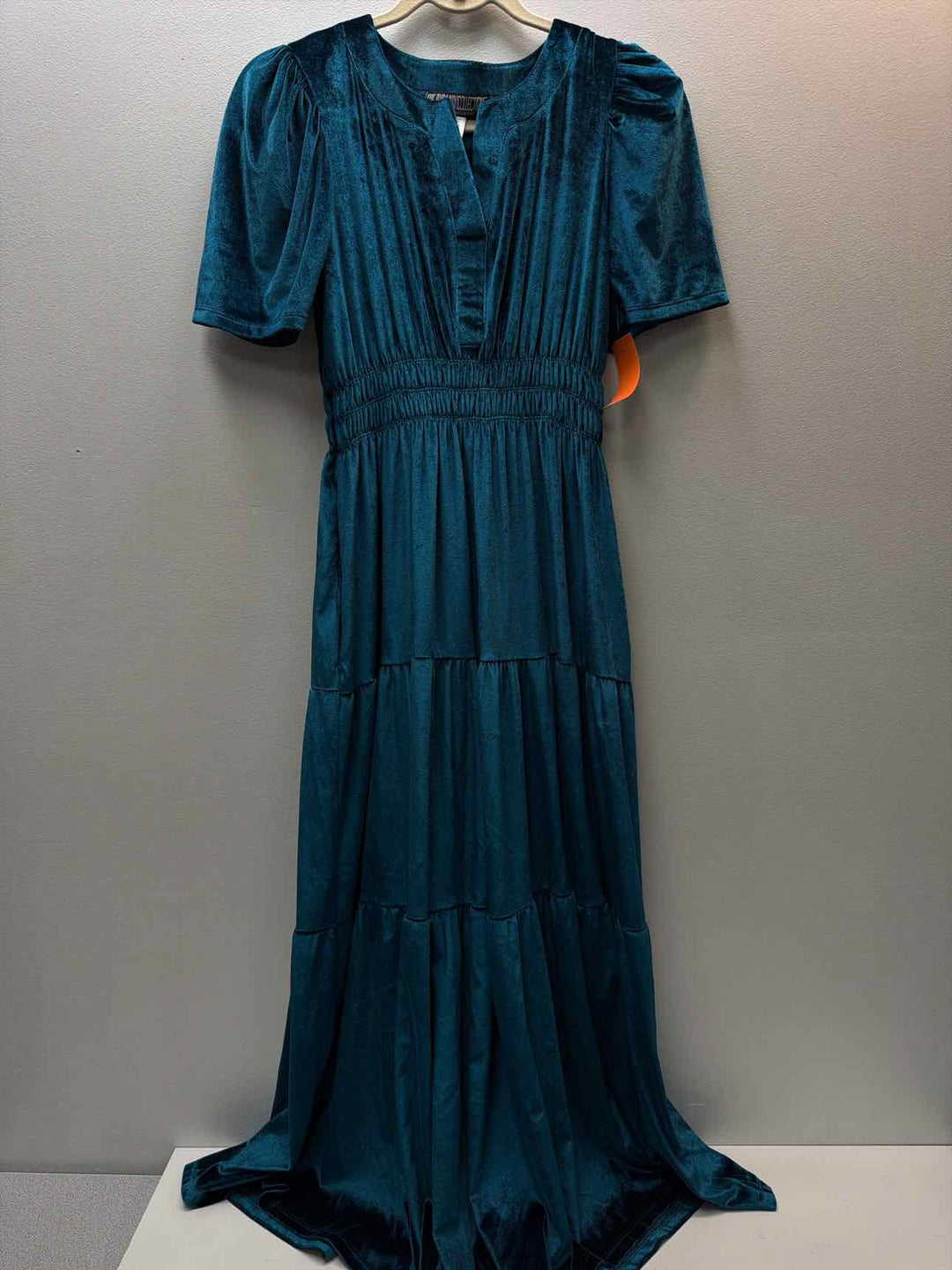 The Pyramid Collection Size XS Dress