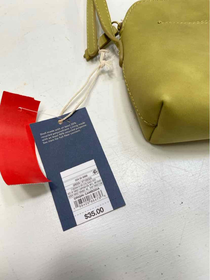 Universal Thread Crossbody