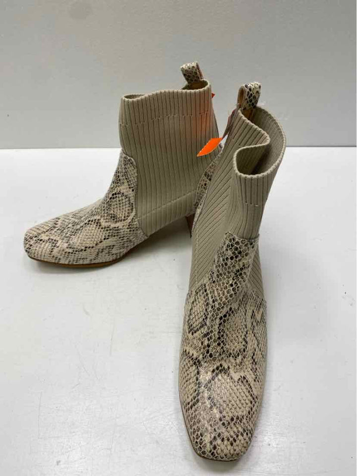 Oasis Society 8 Booties