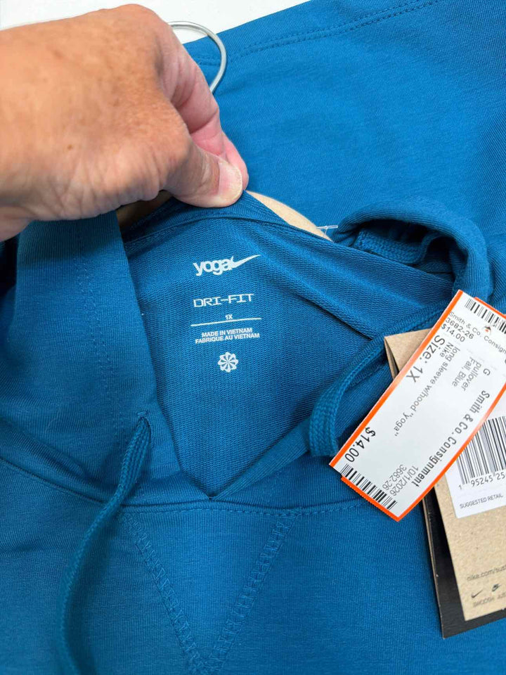 Nike Size 1X pullover