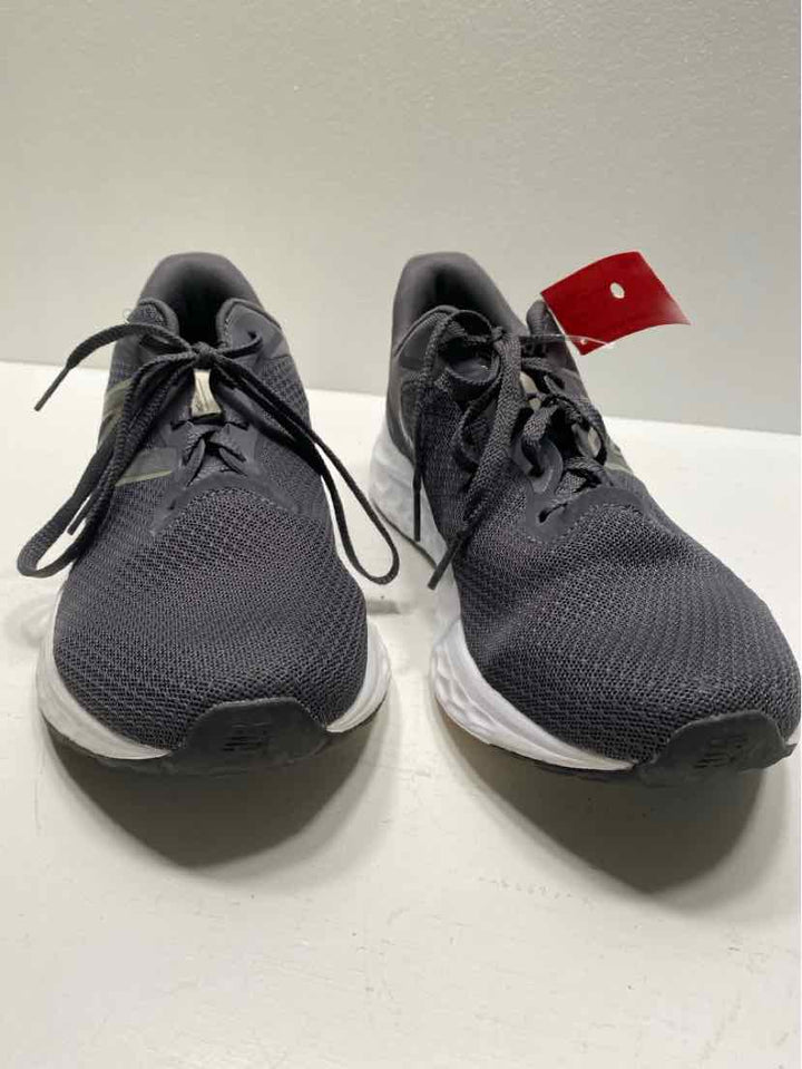 New Balance 10 Sneakers