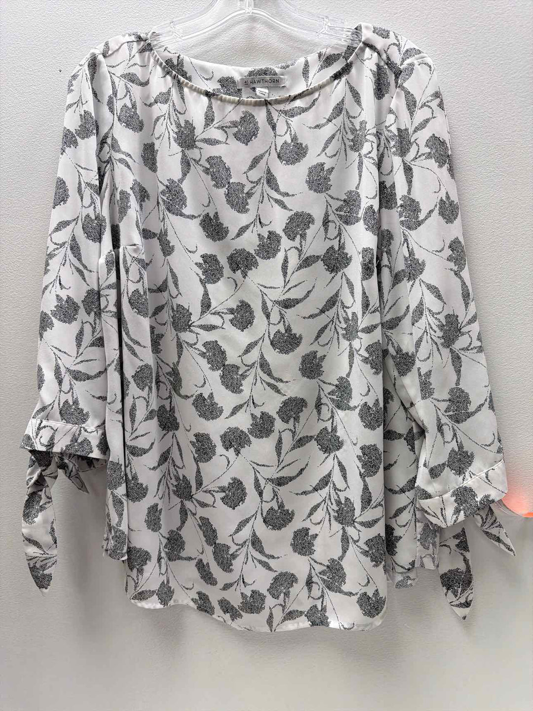 41 hawthorne Size 1X Blouse