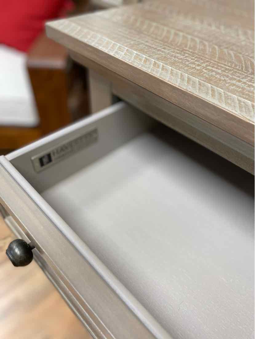 havertys Nightstand