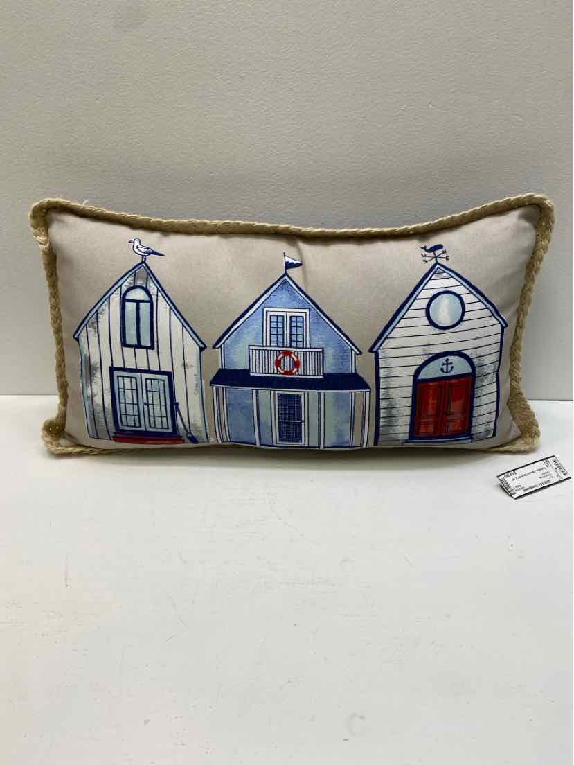 throw pillow
