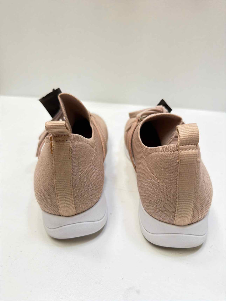 Isaac Mizrahi 8 Sneakers