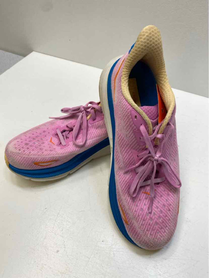 hoka 9.5 Sneakers