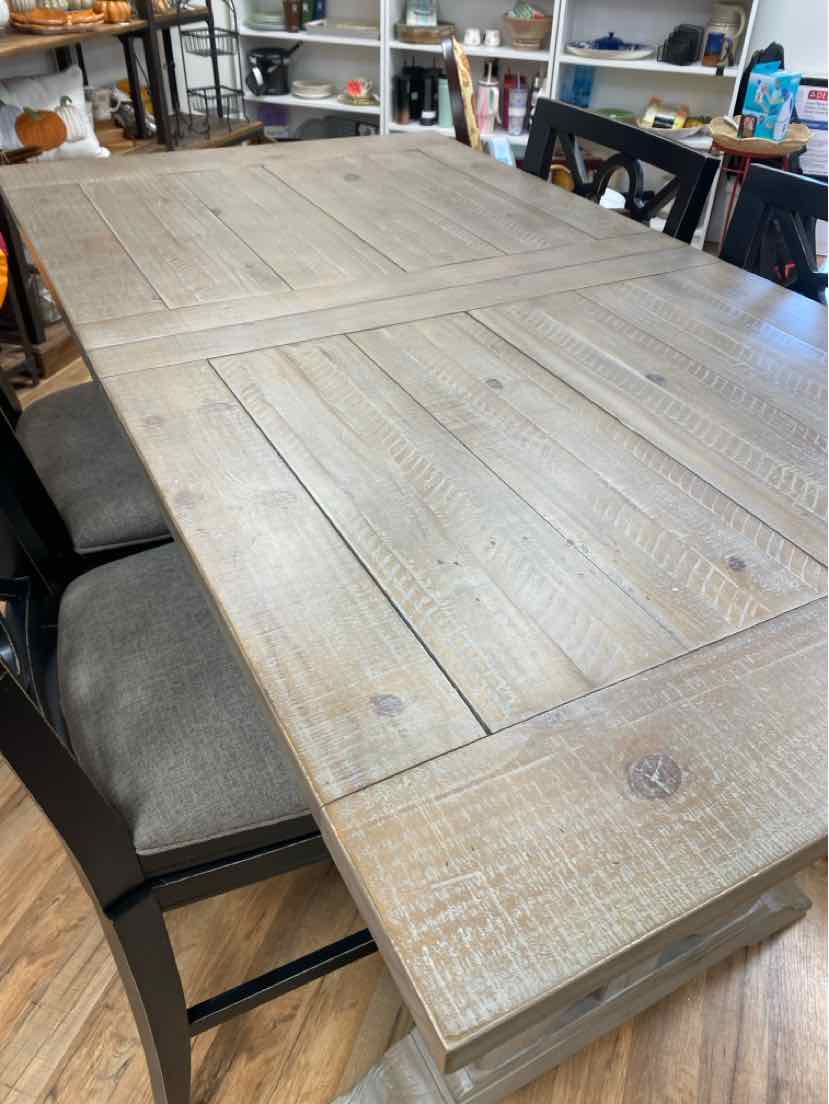 havertys Table set