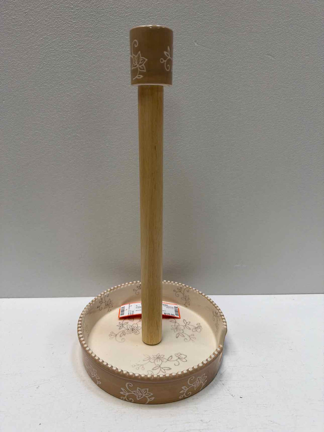 Traditions paper towel holder