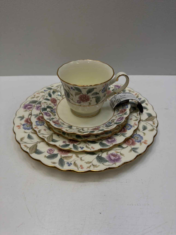 Noritake La Prada dish set