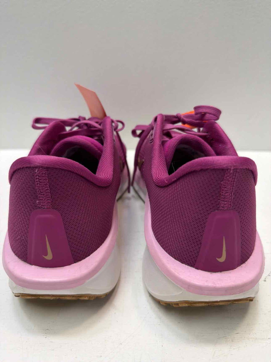 Nike 8.5 Sneakers