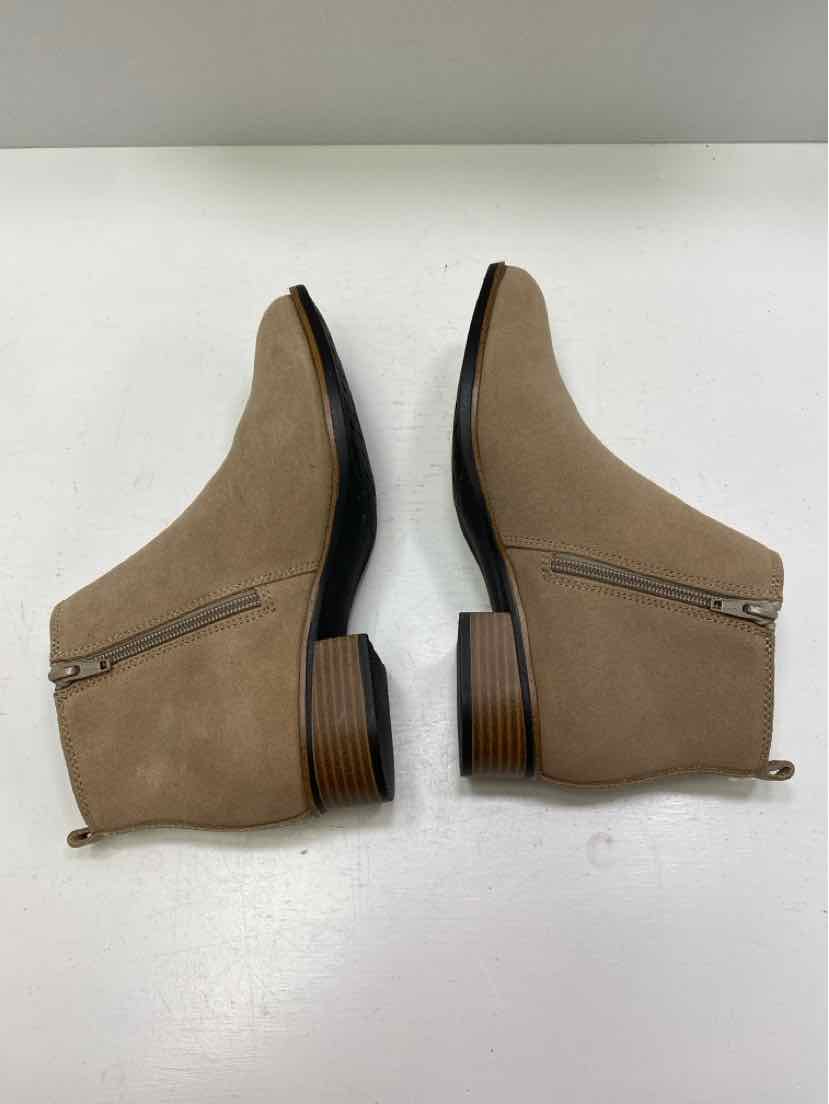 white mountain 8 Booties