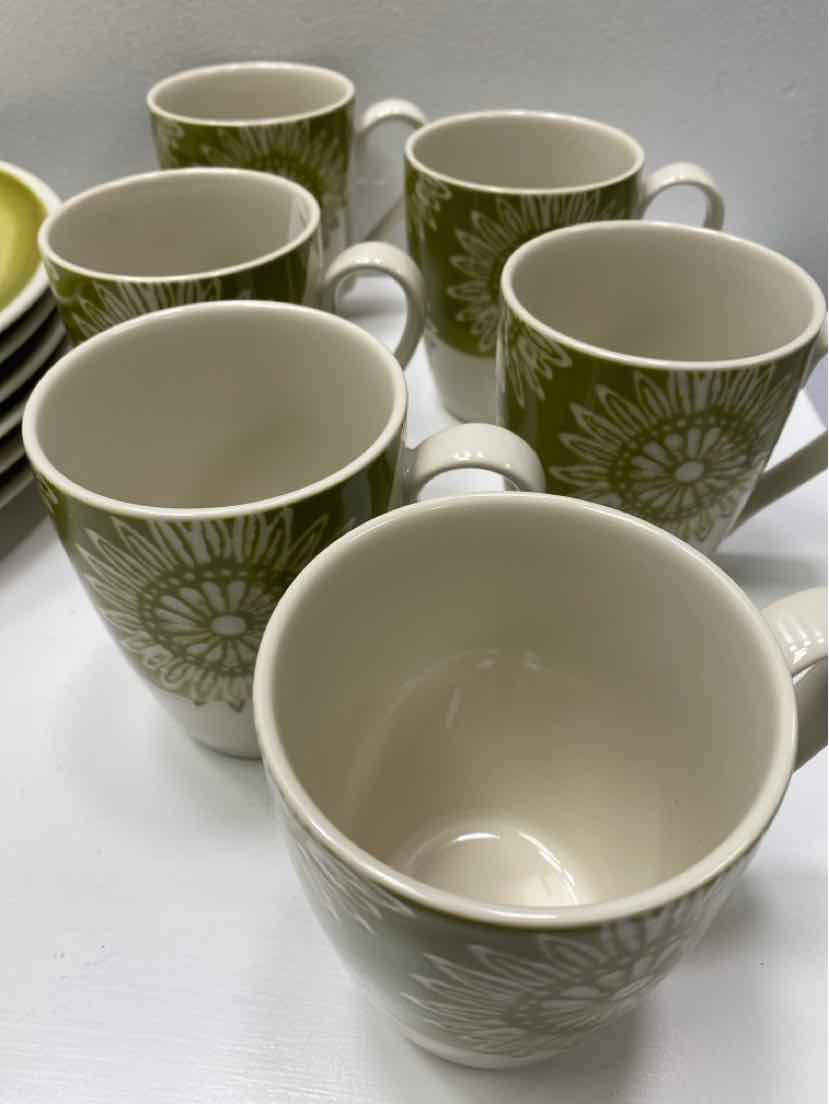 Lenox dish set