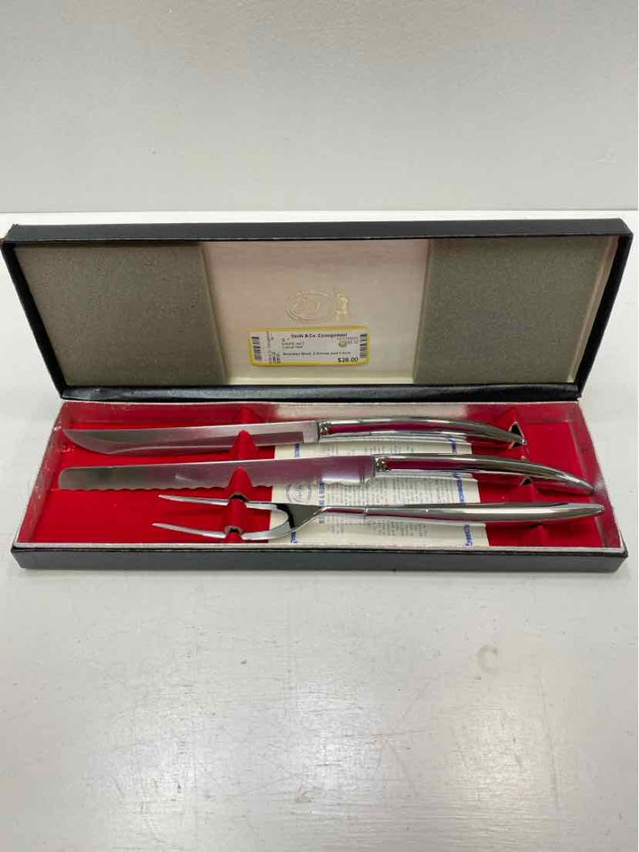 Carvel Hall KNIFE SET