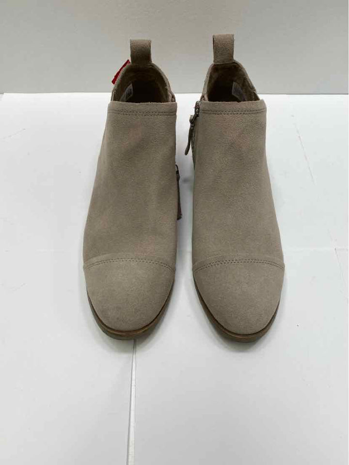 Toms 10 Booties