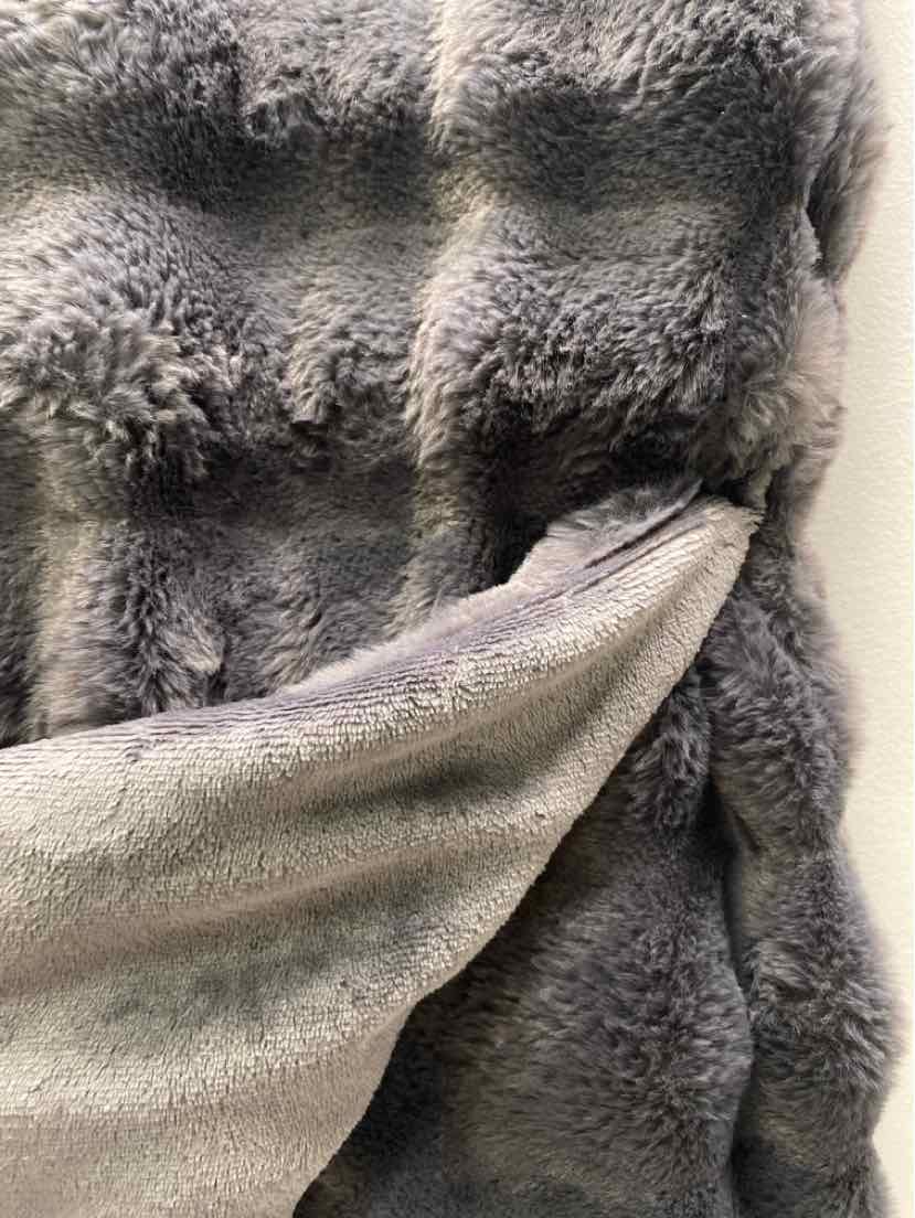 BERKSHIRE BLANKET Throw