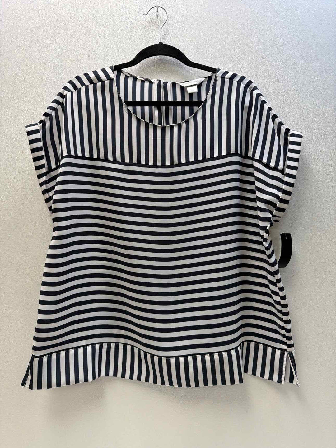 christopher banks Size XL Dress Top