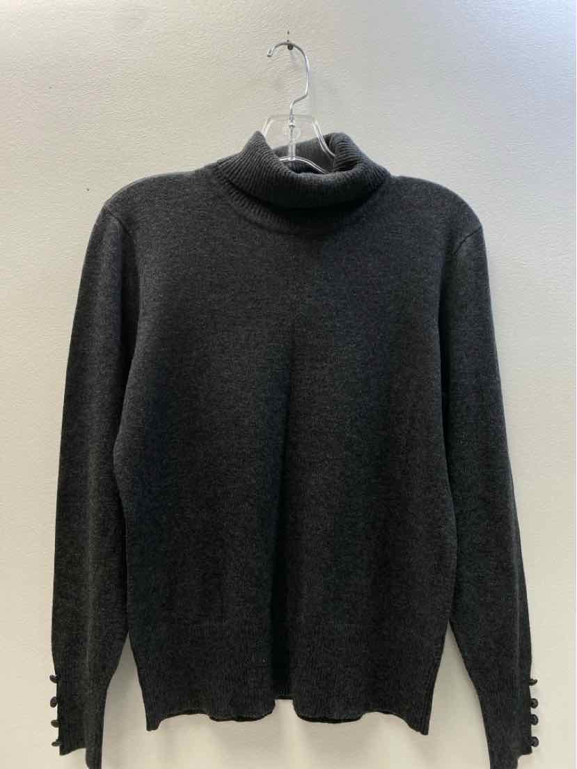 Spense Size M Turtleneck