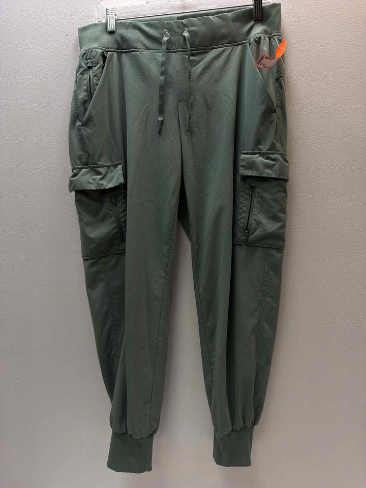 Size M/L? Joggers