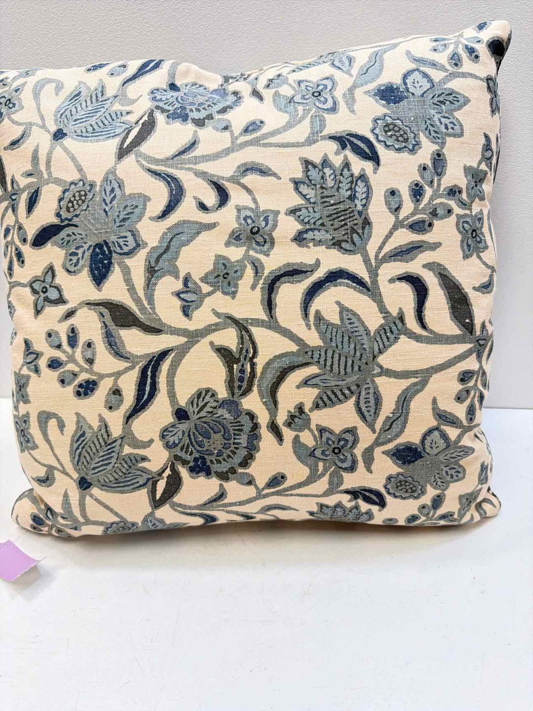 throw pillow