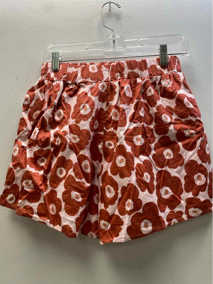 entro Size M Shorts