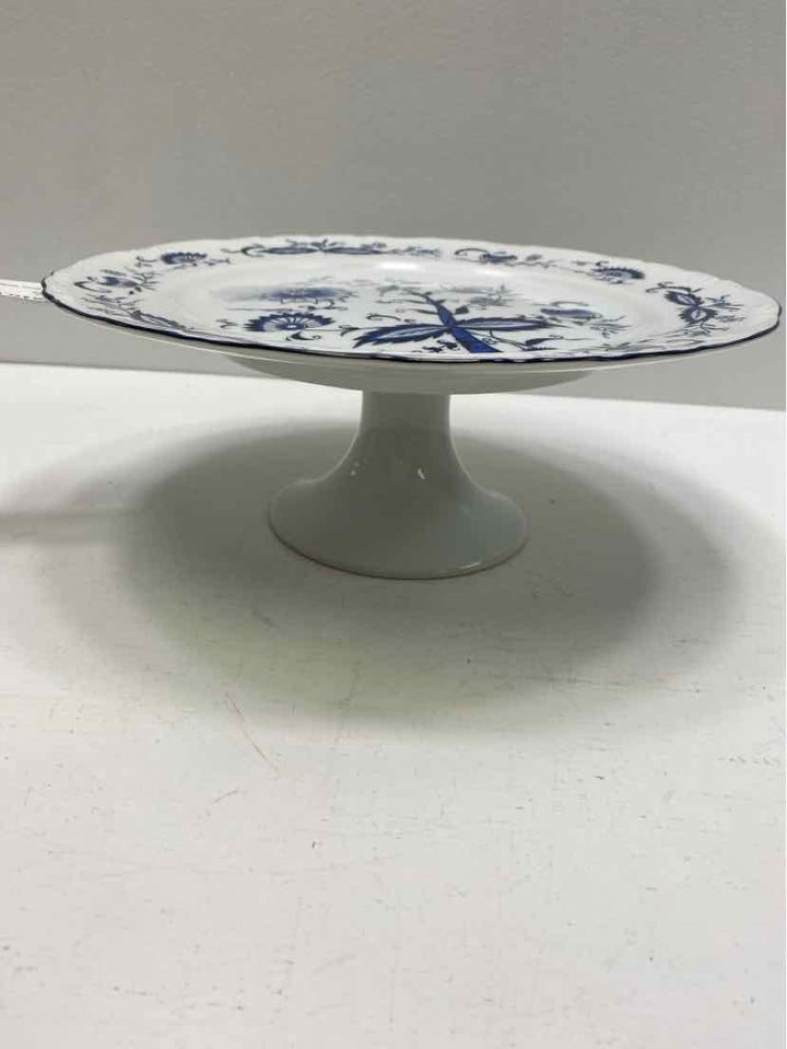 House of Prill cake stand