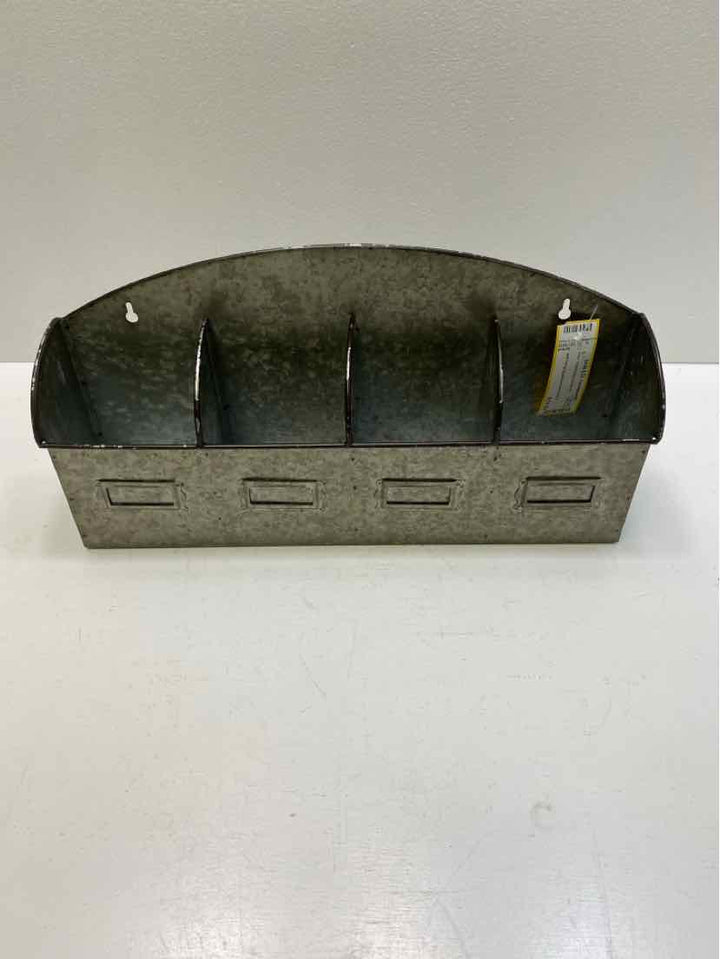 misc. organizng container