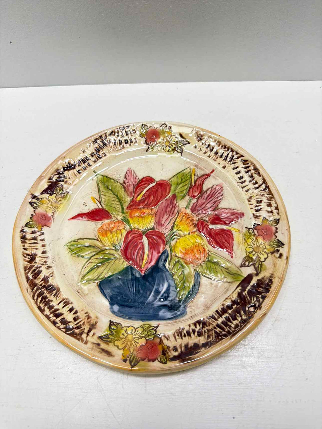Kani of Hawaii deorative plate