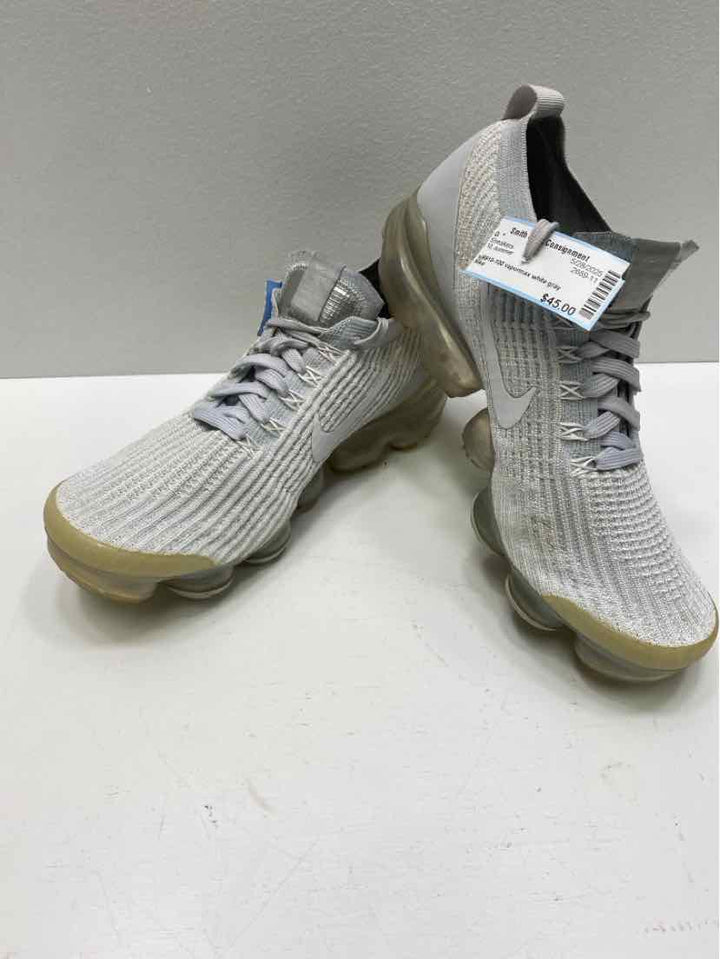 Nike 10 Sneakers