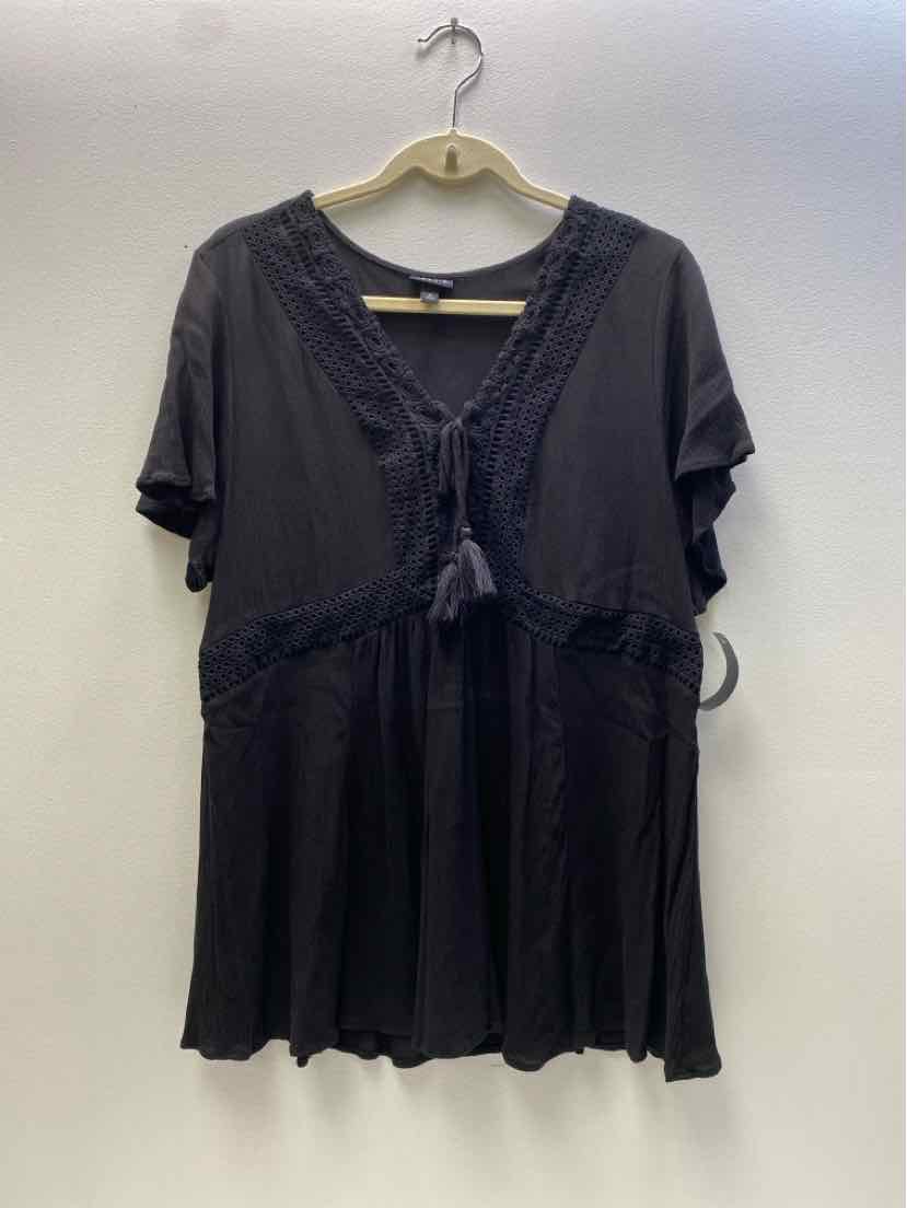 TORRID Size 2 Blouse