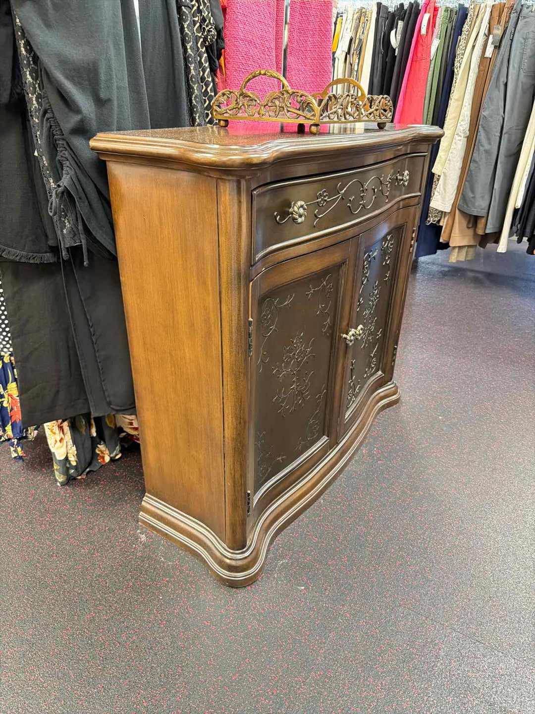Pulaski Decorative chest