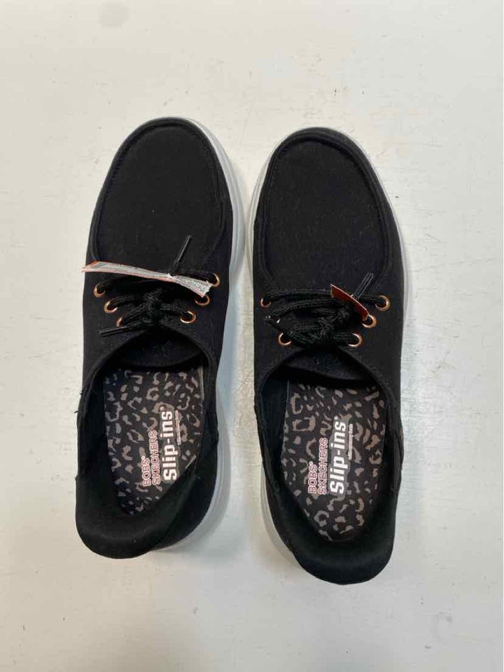 BOBS 7.5 Casual Shoes
