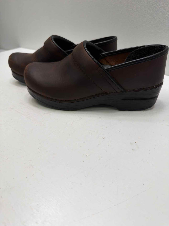 DANSKO 8 Clogs