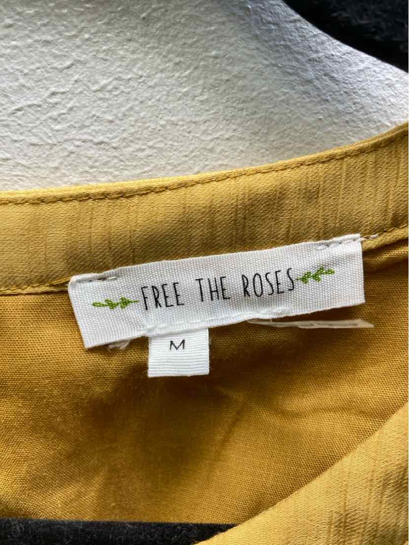 FREE THE ROSES Size M Dress Top