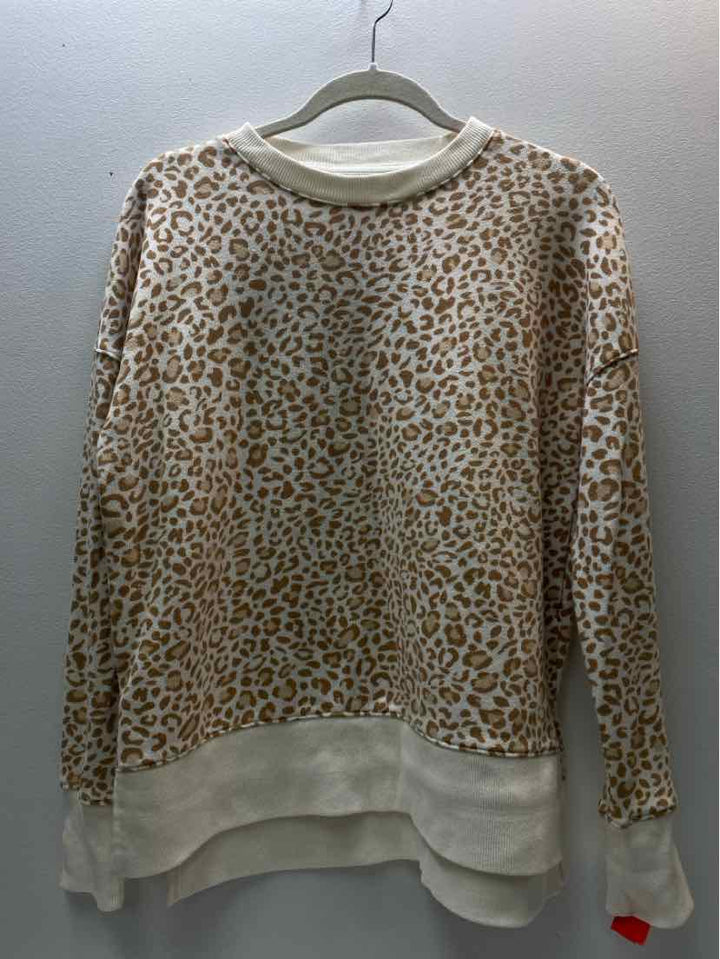 Time and Tru Size M Sweatshirt