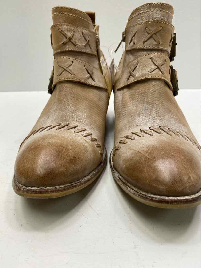 Roan by Bedstu 7.5 Booties