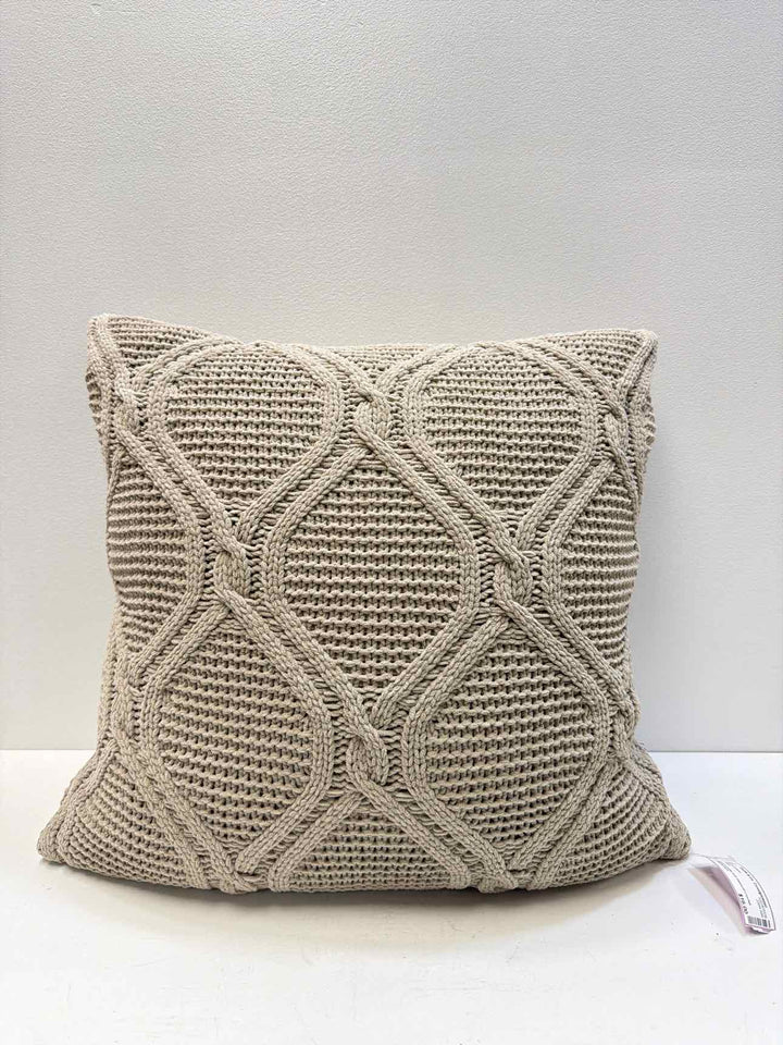magaschoni throw pillow