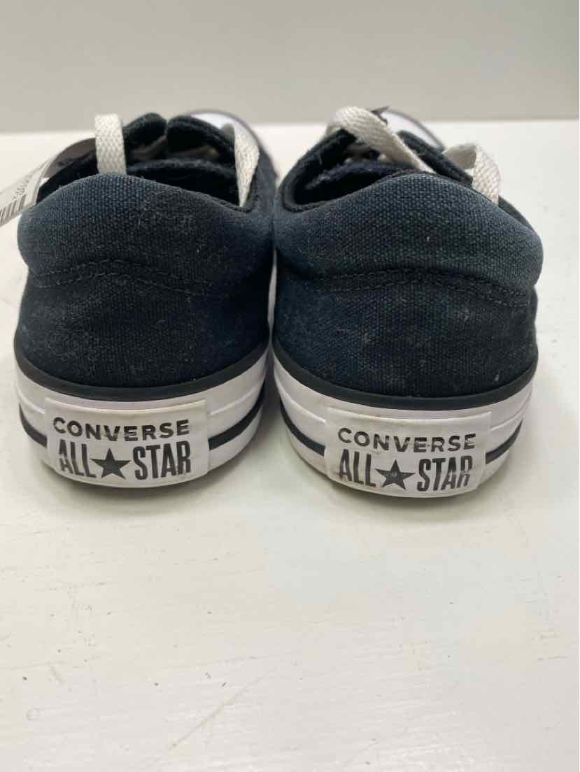 Converse 7.5 Sneakers