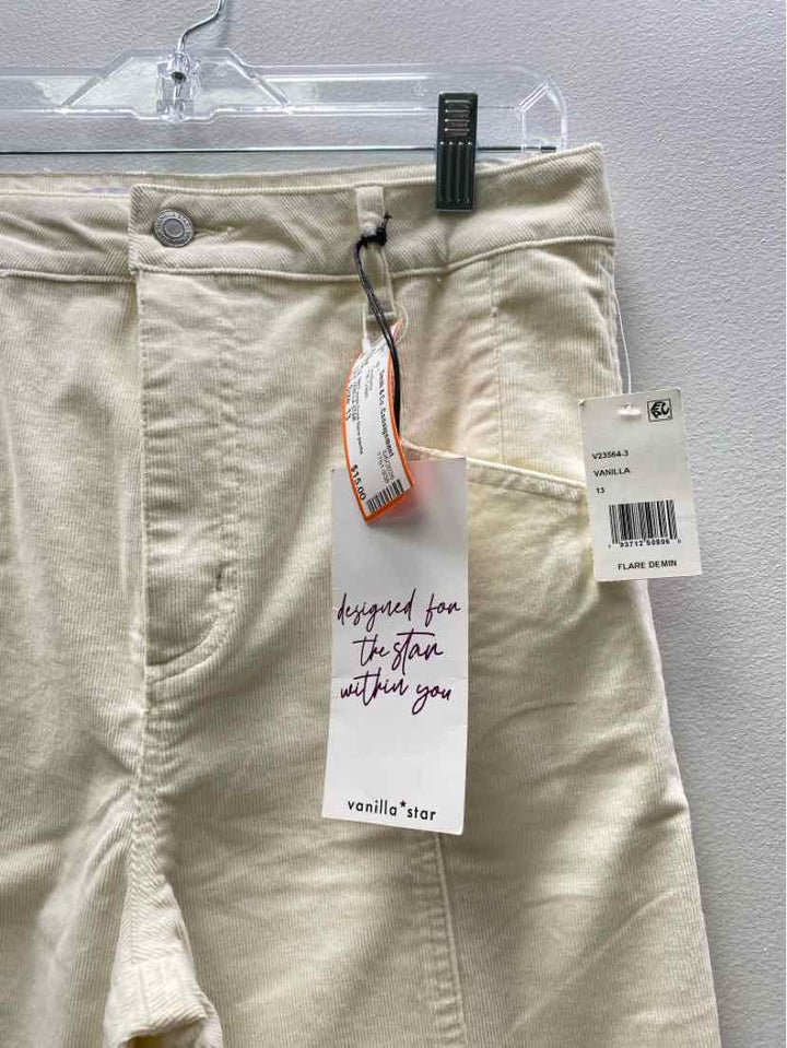 VANILLA STAR Size 13 Corduroy
