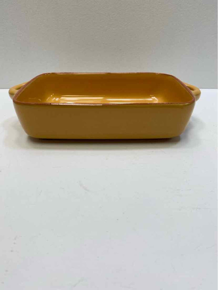 casserole dish