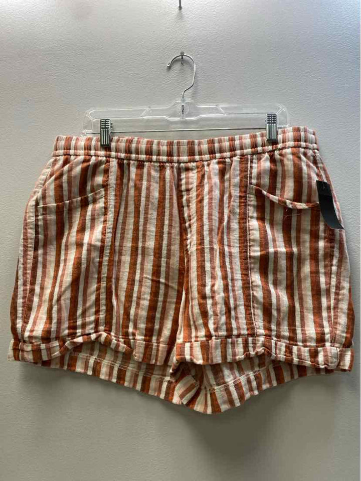 Old Navy Size L Shorts