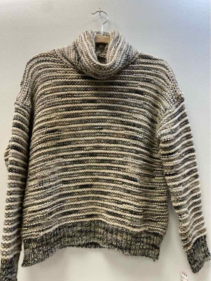 Elsamanda Size S Sweater