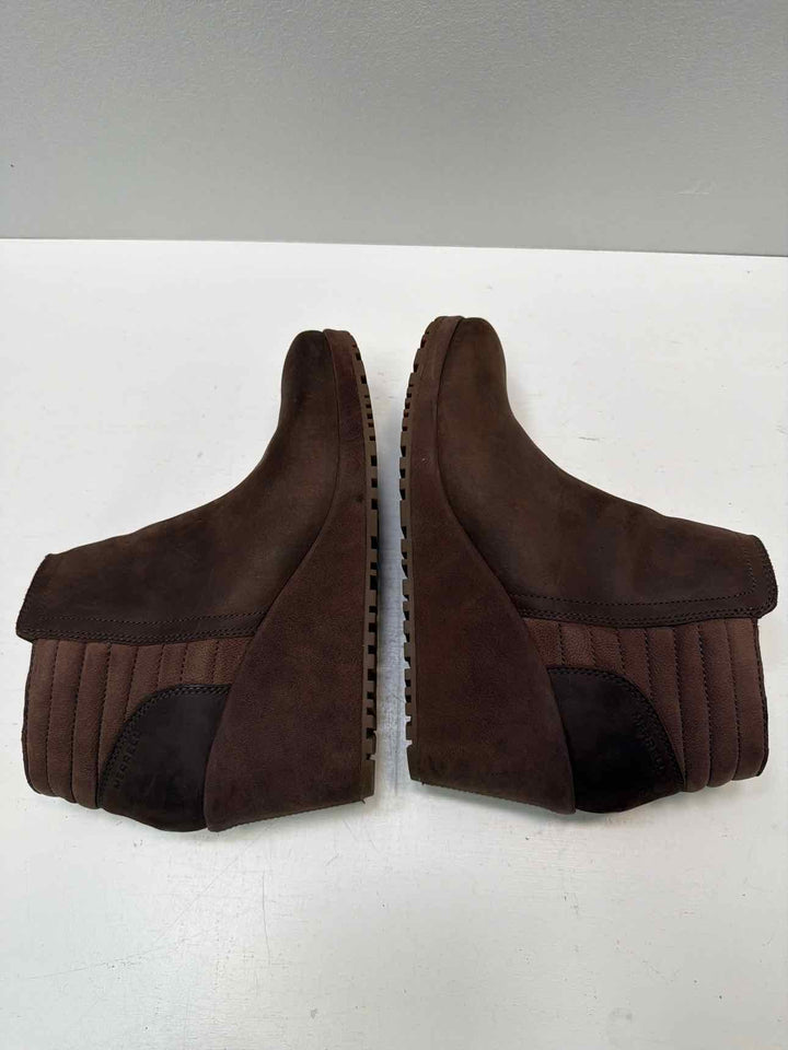 Merrell 9.5 Booties