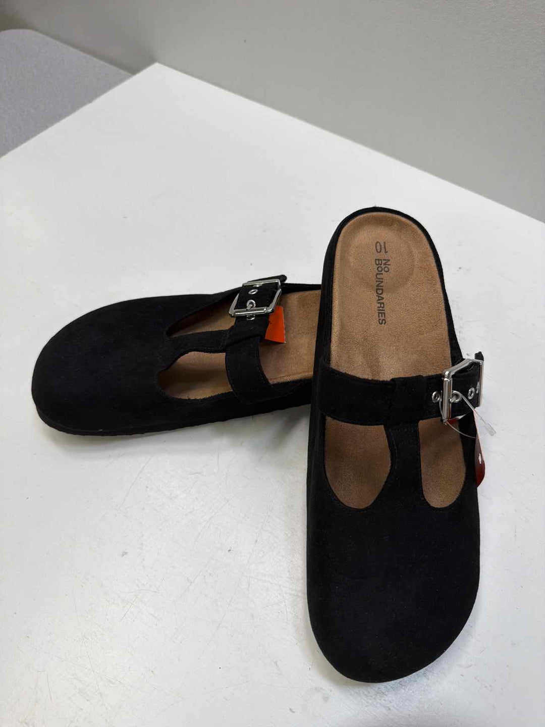 no boundaries 10 Clogs