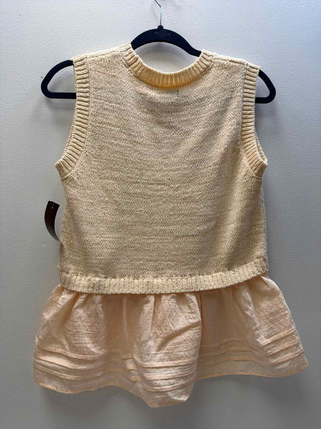 Simply Vera Size M Sweater
